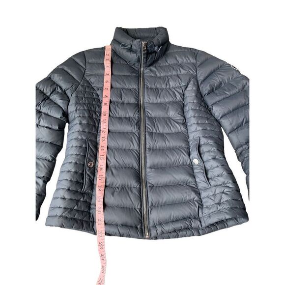 Abercrombie & Fitch Down Series Lightweight Puffer Jacket - Picture 9 of 10